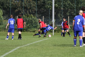 Bild 16 - Frauen am 28.08.11